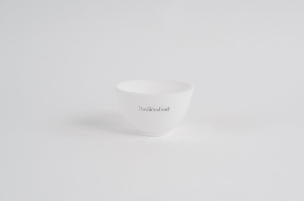 The Skinsheet Bowl is designed to soak, store and prep your skincare essentials. 